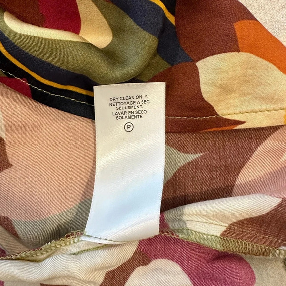 Velvet by Graham &  Spencer Isra Satin Printed Blouse - Picture 9 of 12